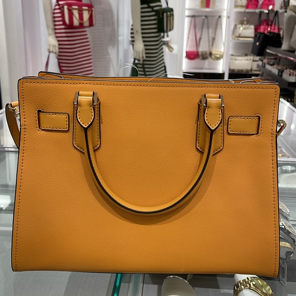 MICHAEL KORS HAMILTON MEDIUM SATCHEL
COLOR: Cider
NWT - Picture 7 of 16